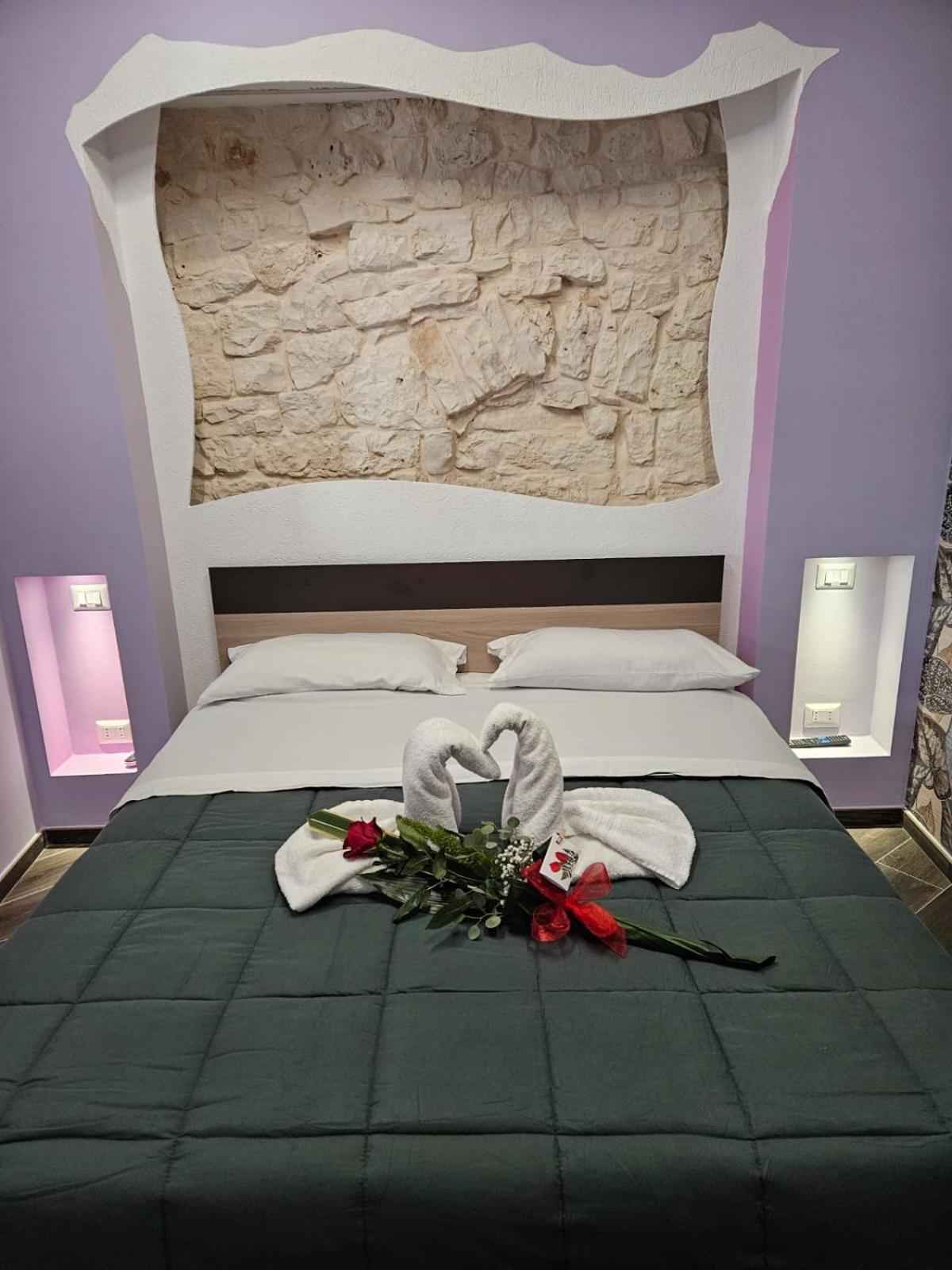 Luxuite Spa Con Piscina E Jacuzzi Alberobello Kültér fotó